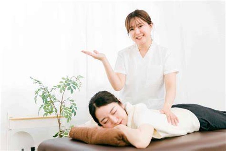 熊本の治療院や整体院を探す人のイメージ